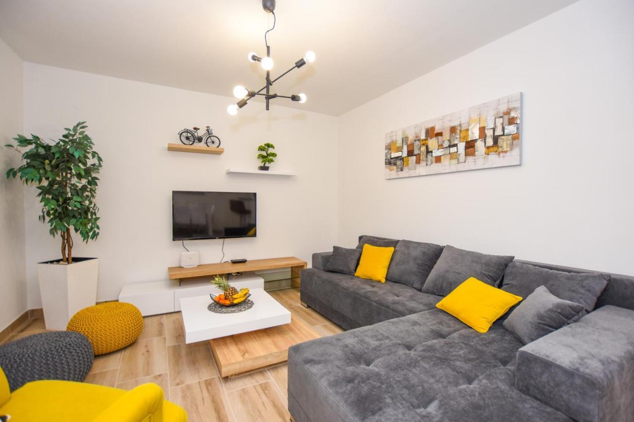 Apartmani Plazibat Mandre Exteriér fotografie