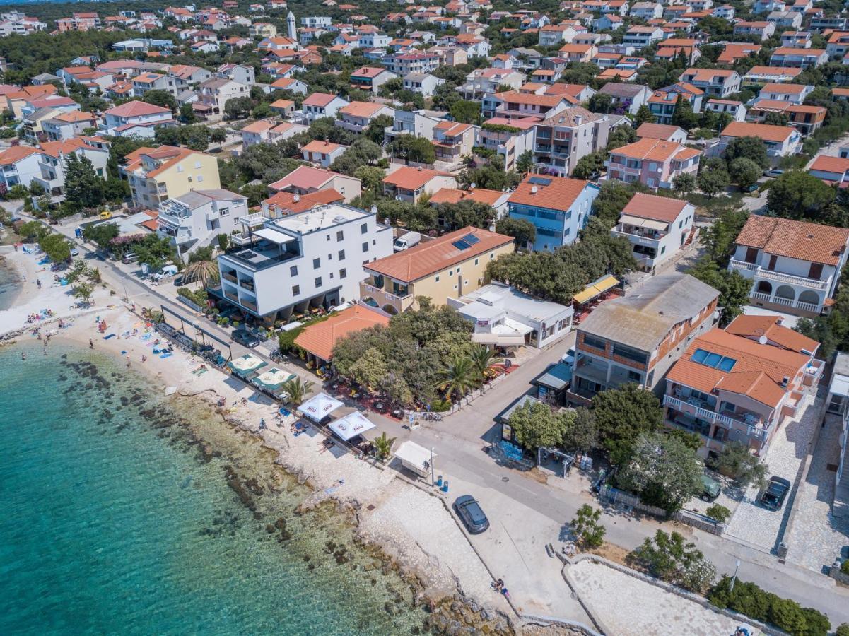 Apartmani Plazibat Mandre Exteriér fotografie