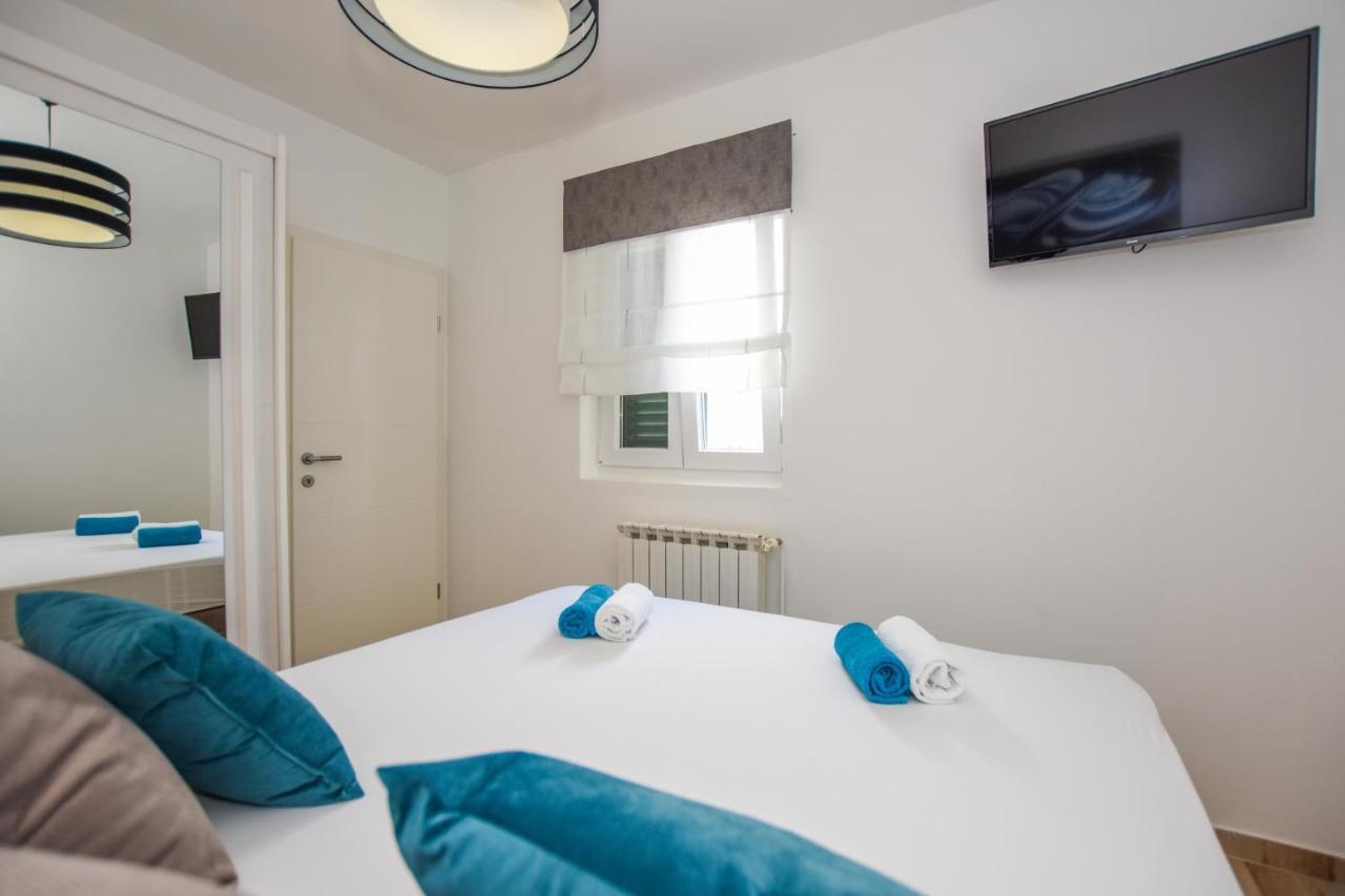 Apartmani Plazibat Mandre Exteriér fotografie